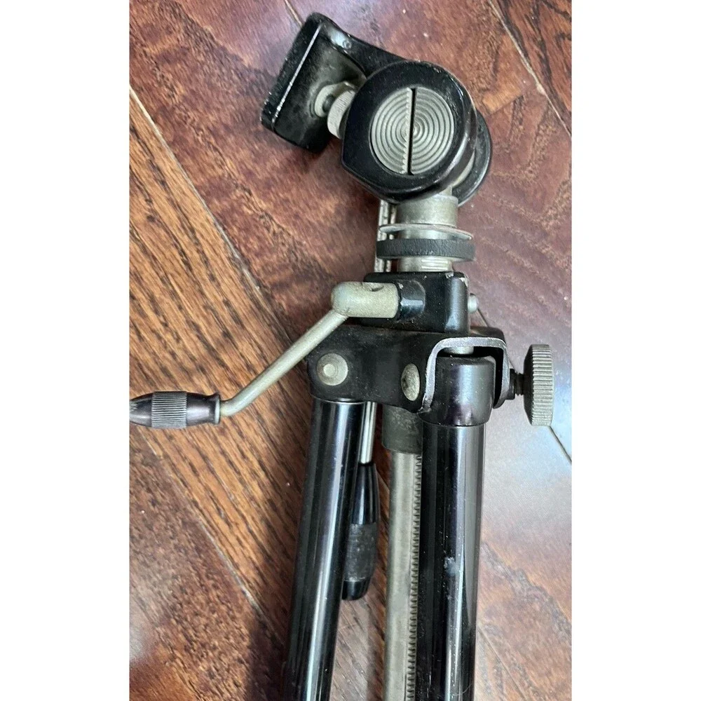 Vtg Quick-Set Elevator Top Tripod Extends 43